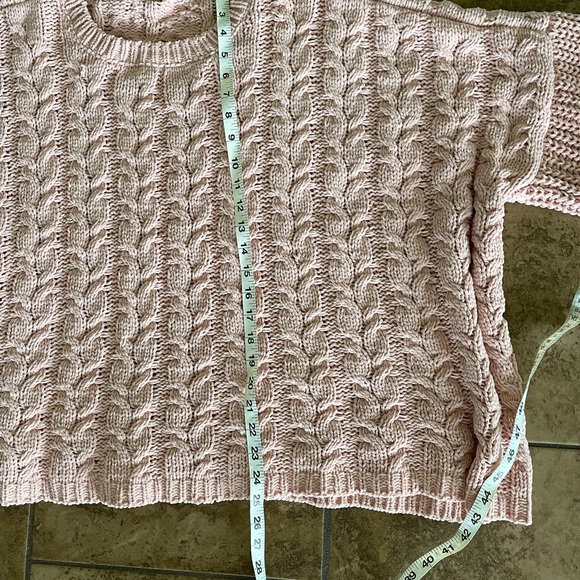 womens large over sized large pink sweater - Picture 7 of 9